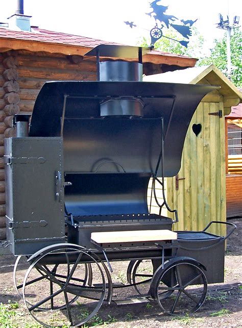 Lauko židinio su rūkykla dizainas