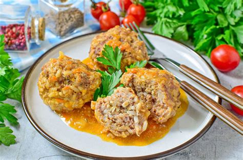 Mėsos kukuliai su ryžiais ingredientai