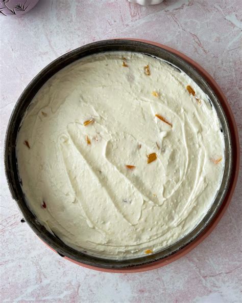 Sausainių pagrindas varškės tortui be kepimo