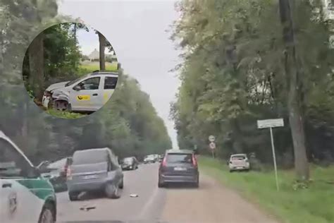 automobilis vaizdingame Prancūzijos kelyje