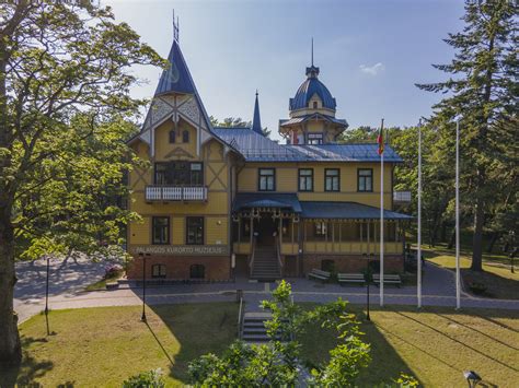 Palangos kurorto gatvė su kavinėmis