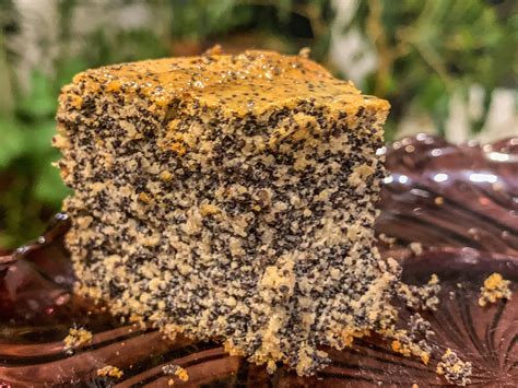 Aguonų torto gabalėlis