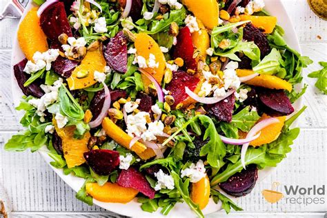 Salotos su burokėliais, apelsinais ir varškės sūriu