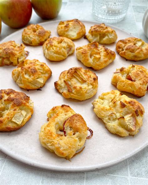 Pynės su varške ir obuoliais ingredientai