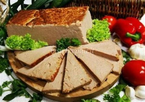 Naminis kiaulienos kepenų paštetas su duona