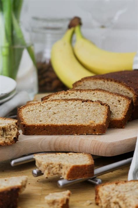 Bananų duona su kukurūzų miltais ir sėklomis