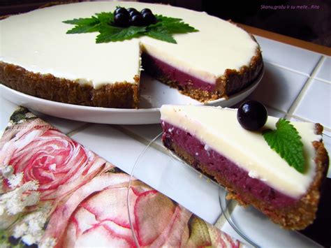 Nekeptas juodųjų serbentų tortas