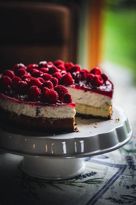 Varškės tortas su avietėmis