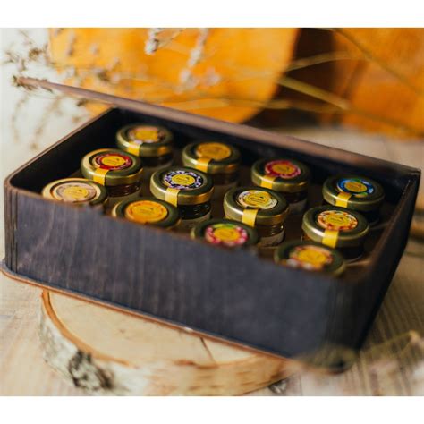 Įvairių bičių produktų (medaus, propolio, žiedadulkių) asorti
