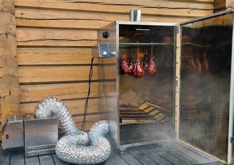 Skilandžio rūkymo procesas tradicinėje rūkykloje