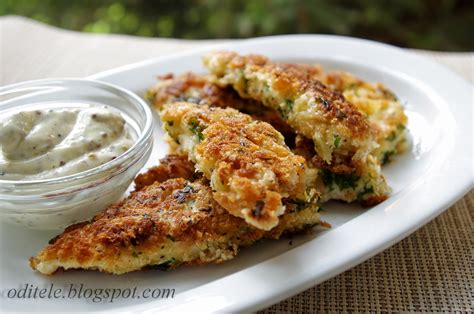 traškūs vištienos gabalėliai su padažu