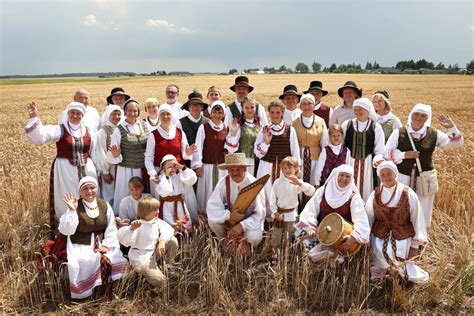 Lietuvos kaimo darbai ir valgymo tradicijos