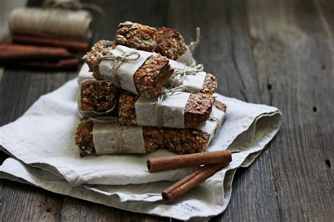 Sveikų naminių javainių batonėlių ingredientai