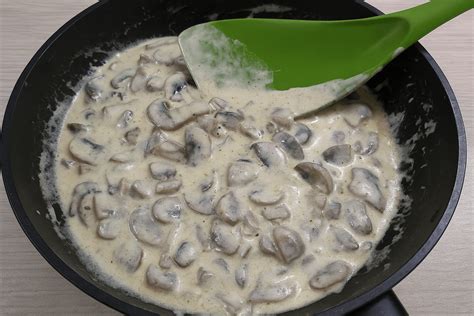 Kreminis Stroganovo padažas