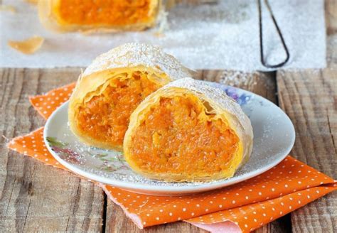 Nesaldus filo tešlos pyragas su moliūgu