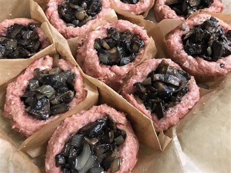 Faršo suktinukai su sūriu ir grybais