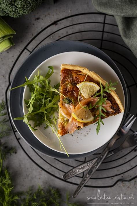 keptas lasisa su brokoliais