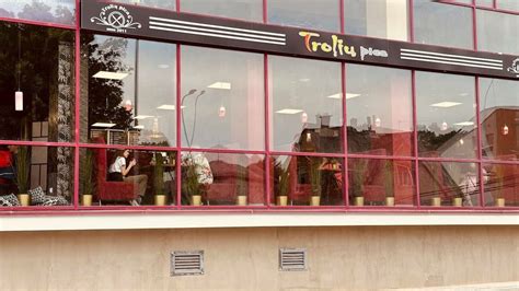 Trolių Pica restorano fasadas Elektrėnuose