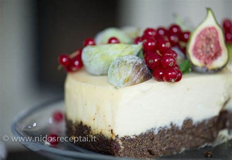 Keptas varškės tortas garų vonioje