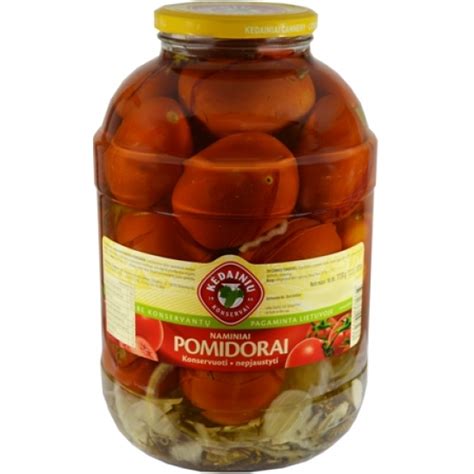 Įvairių rūšių konservuoti pomidorai stiklainiuose