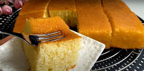 Purus biskvitas su sviestiniu-kondensuoto pieno kremu