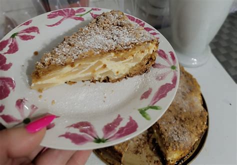Obuolių sluoksnis torte