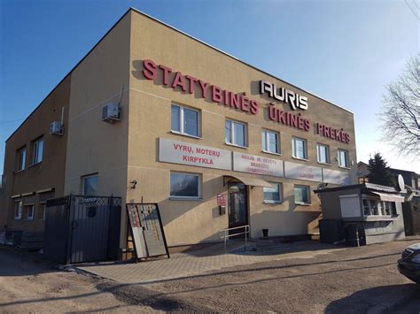 Statybinių medžiagų parduotuvės fasadas Šilalėje