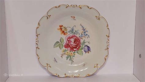 Sederio lėkštė su trimis macais