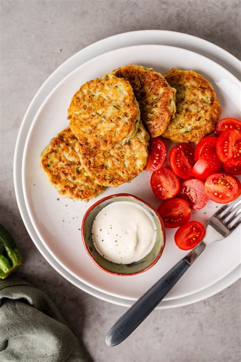 Cukinijų ir varškės blynų paruošimo procesas