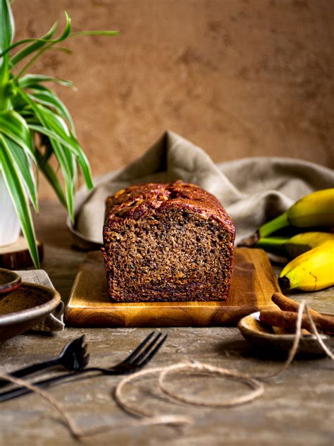 Namų gamybos bananų duona su šokoladiniu kremu
