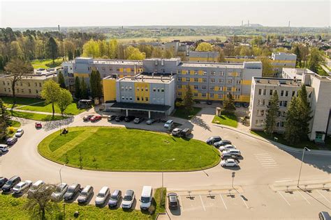 Seselė Rečid kontroliuoja psichiatrinės ligoninės pacientus