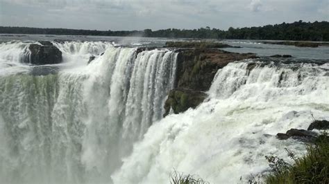 Iguaçu krioklio „Velnio gerklė“