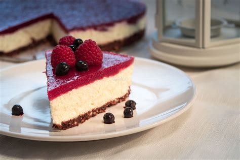 Nekeptas šokoladinis sūrio pyragas