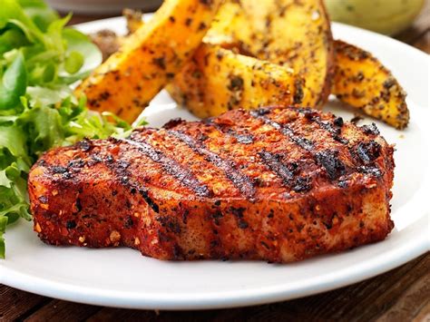 kiaulienos kepsnys keptuvėje