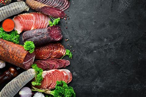 Įvairių rūšių mėsa ir daržovės mėsos kukuliams