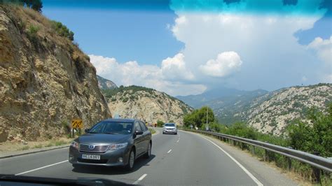Romantiškas kelionės automobiliu vaizdas per Argentiną