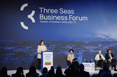 BRICS šalių ekonominės galios ir augimo perspektyvos