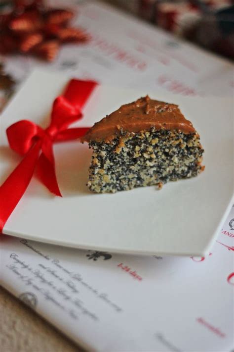 Įvairūs aguonų pyrago variantai