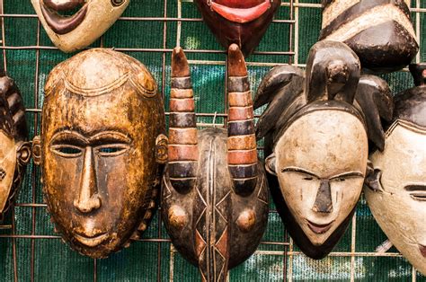 Afrikos tradicinių ritualų kaukės