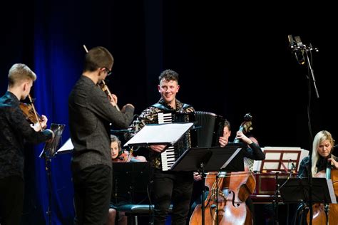 Martynas Levickis ir „Mikroorkéstra“ Kinijoje