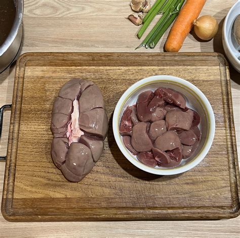 Veršelio inkstai su kaulų smegenimis