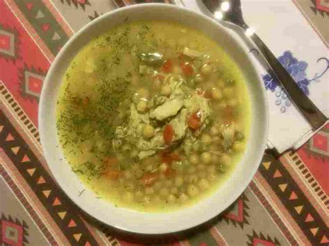 avinzirniu sriuba su tahini