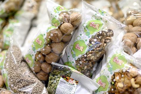 Lietuvos pirkėjai konditerijos parduotuvėje