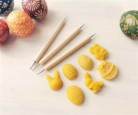 Įrankiai kiaušinių marginimui vašku