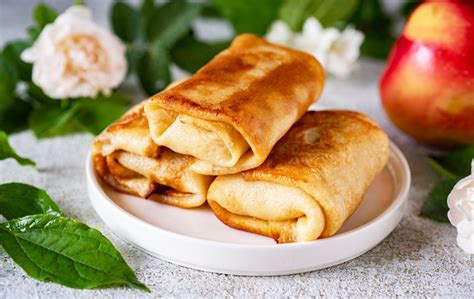 Ingredientai jogurtiniams blynams su obuoliais