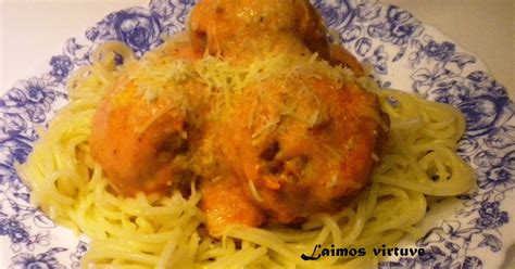 Mėsos kukulai su makaronais kepimo inde