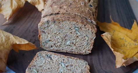 Kvietinės duonos su raugu kepimo procesas