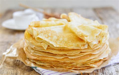 Plonų lietinių blynų tešlos paruošimas