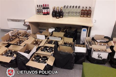 Prohibicijos laikų Amerika ir alkoholio kontrabanda