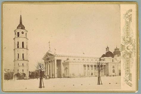 Katedros aikštė Vilniuje Naujųjų metų išvakarėse